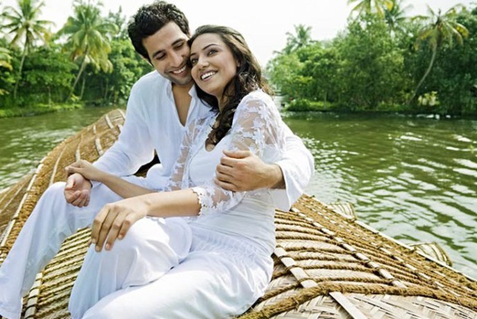 Kerala Honeymoon Tour with Alleppey